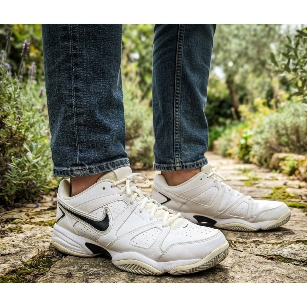 Nike City Court VII Athletic Shoes Men's 10 White Black Tennis‎ 2013 488142-100